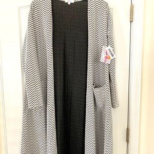 Lularoe Sarah NWT, Size Small